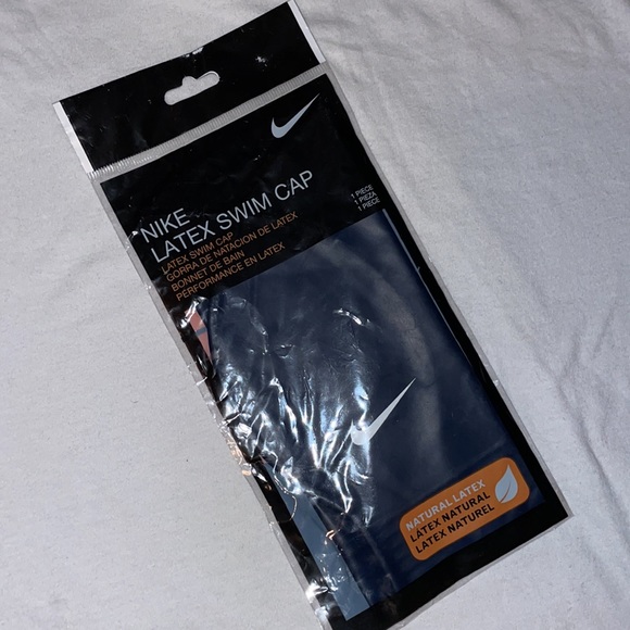Nike latex swim cap - Picture 2 of 3